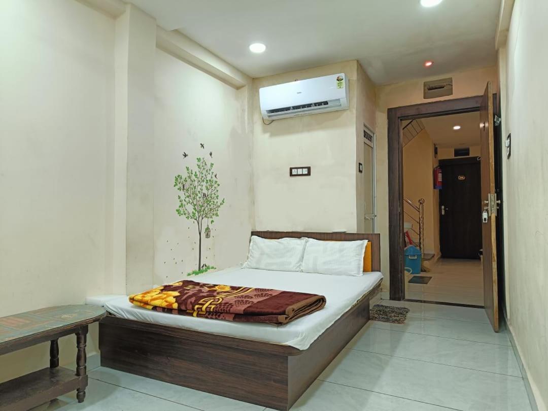 Hotel S Tower Ujjain Exterior photo